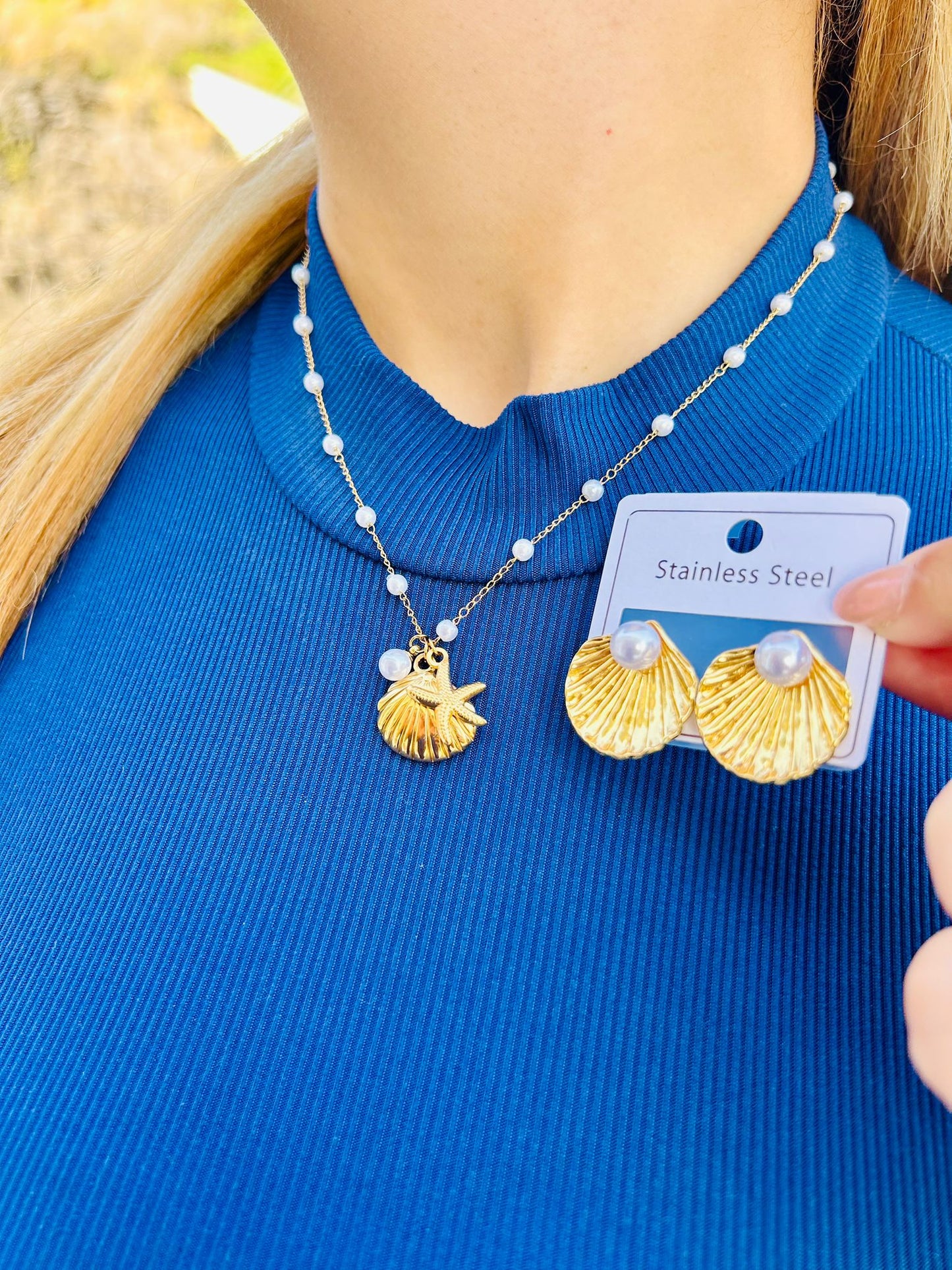 Shell Necklace with Shell Earrings