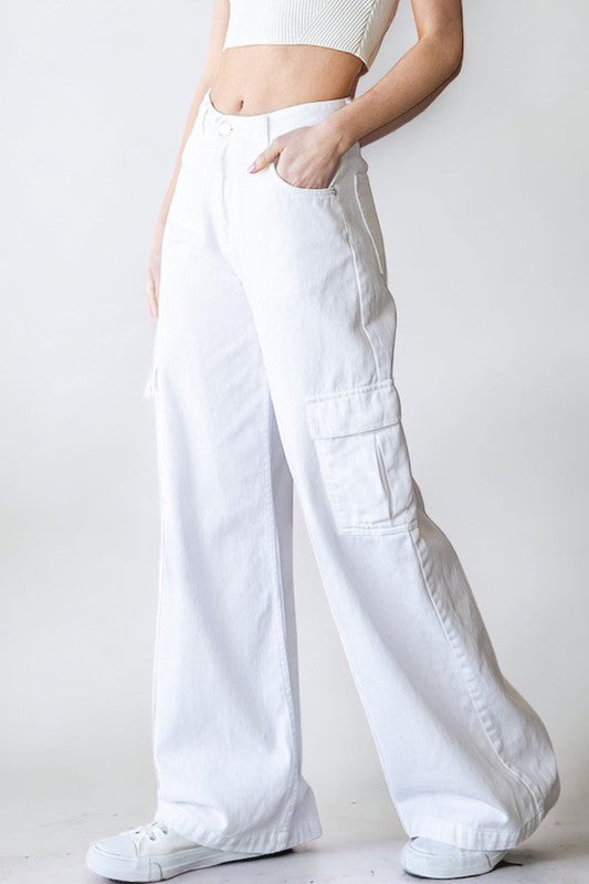 Stylish Utility White Cargo