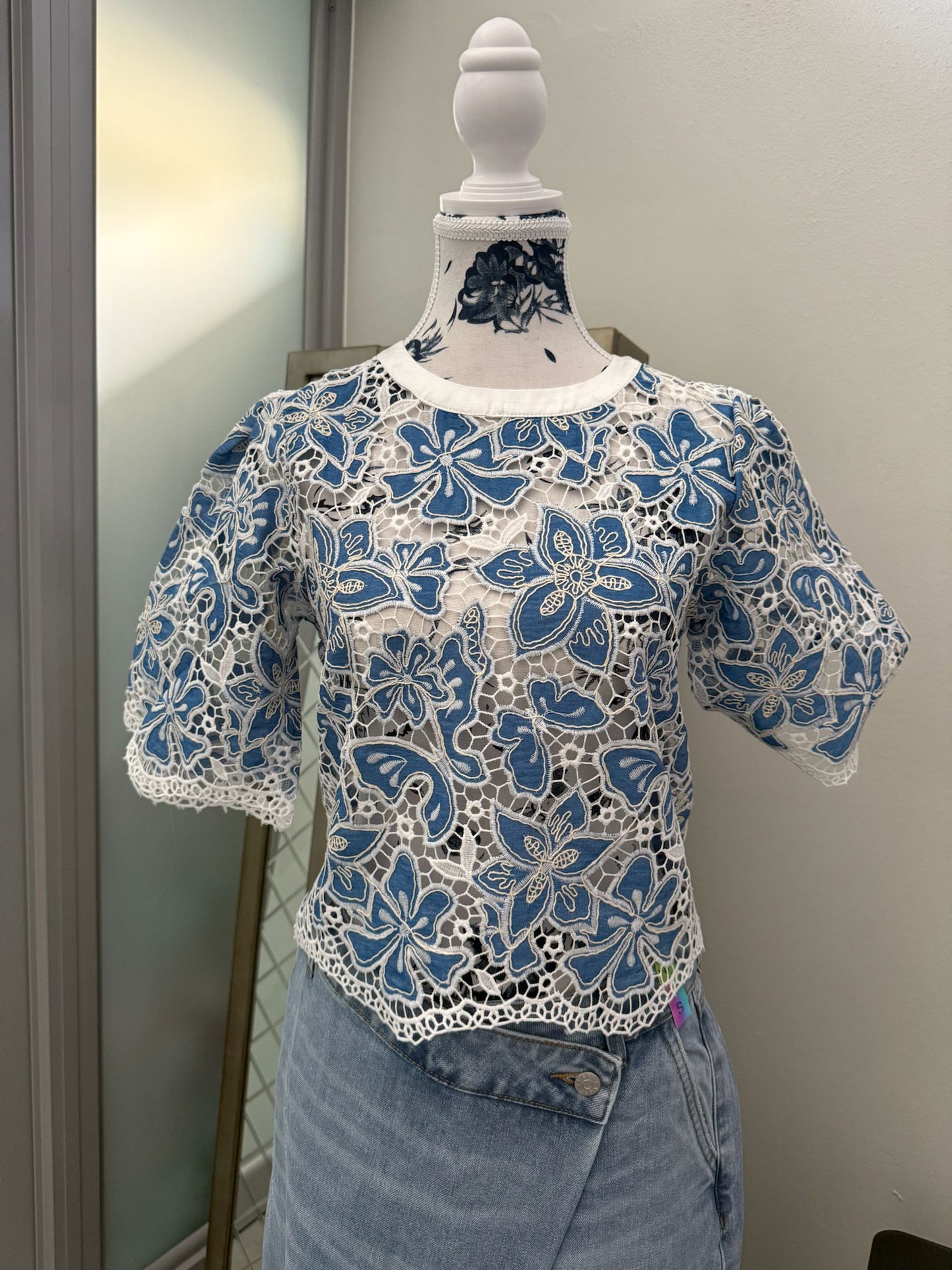 Gracia Embroidered White and Blue Shirt