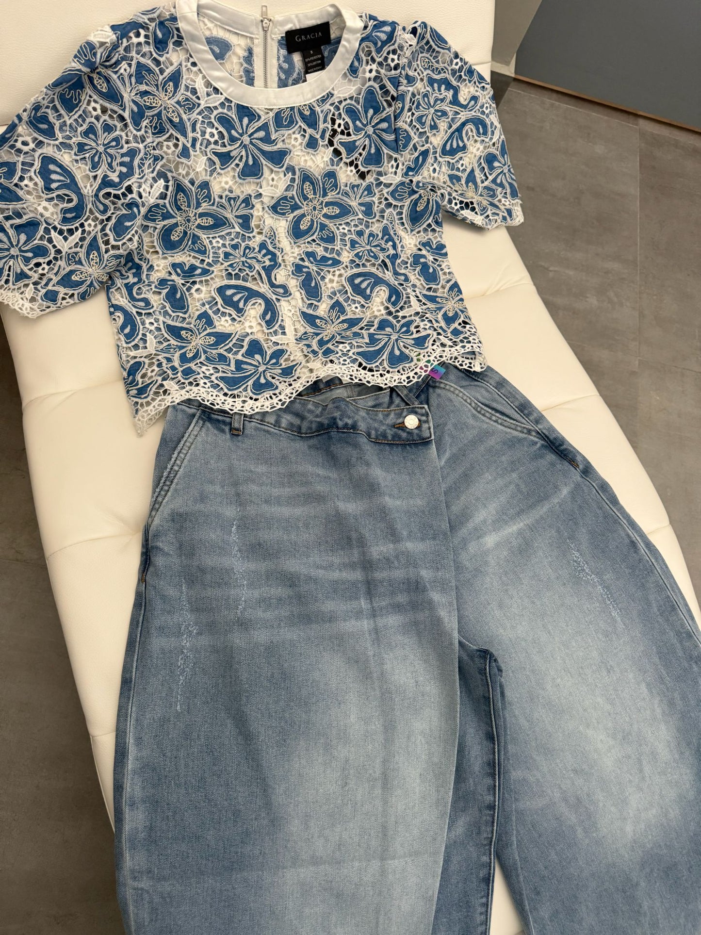 Vibrant Crossover Waist Jeans